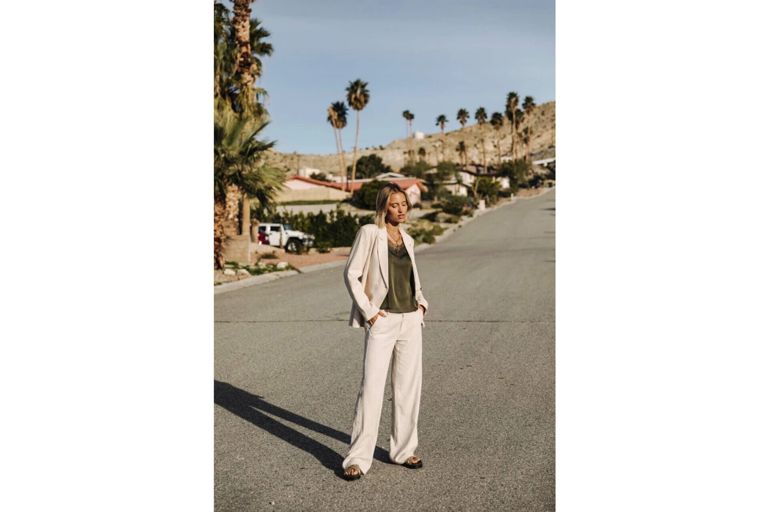 Freeman T. Porter Agatha Plain Linen Pantalon Large Femme, Simply Taupe – Image 6