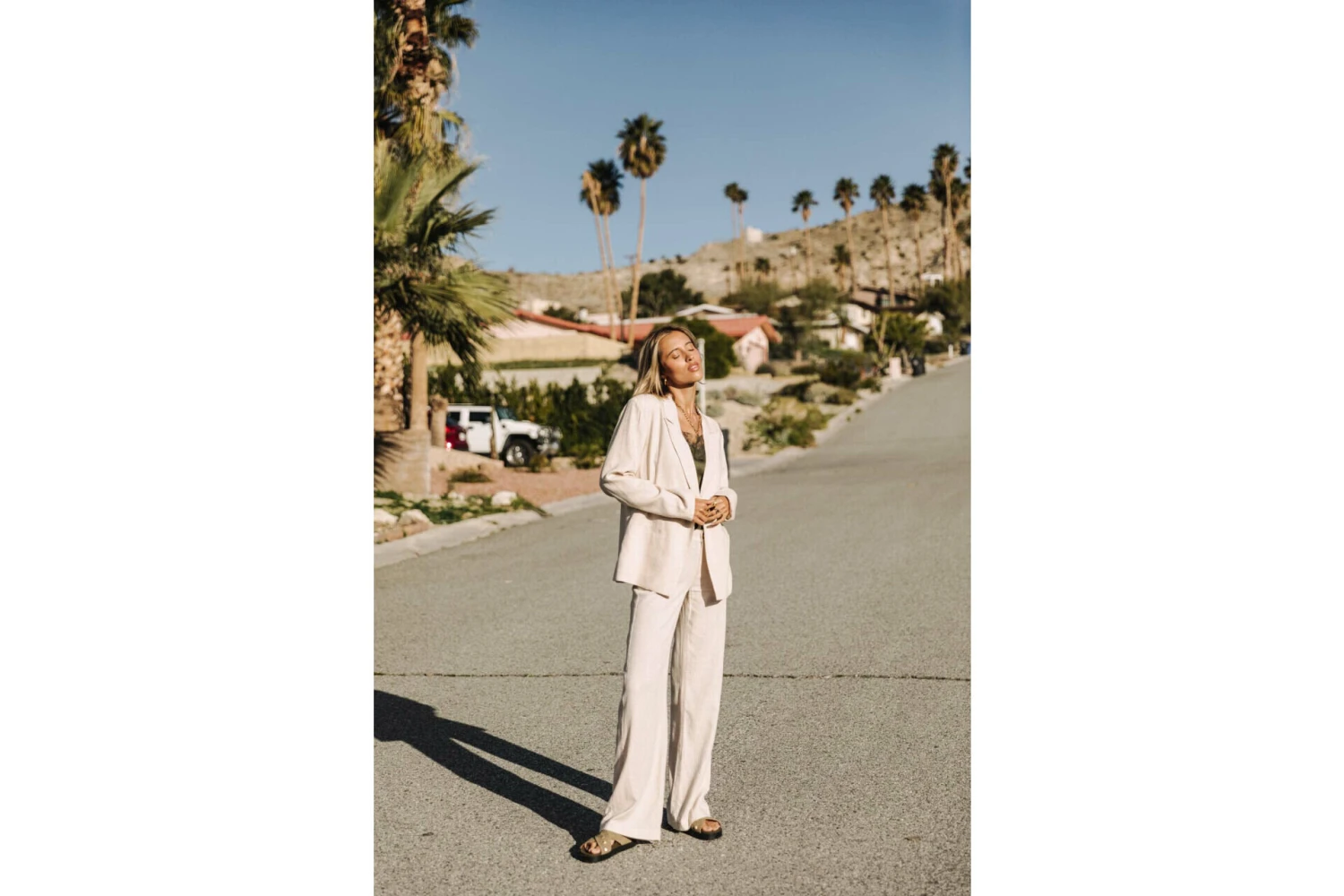 Freeman T. Porter Agatha Plain Linen Pantalon Large Femme, Simply Taupe – Image 7