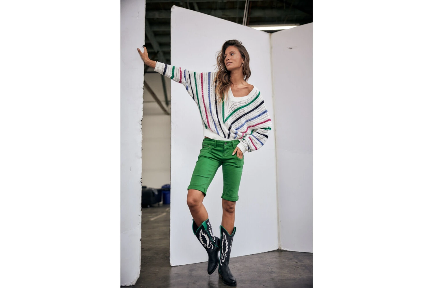 Freeman T. Porter Belixa New Magic Color Bermuda Slim Femme, Foliage Green – Image 9