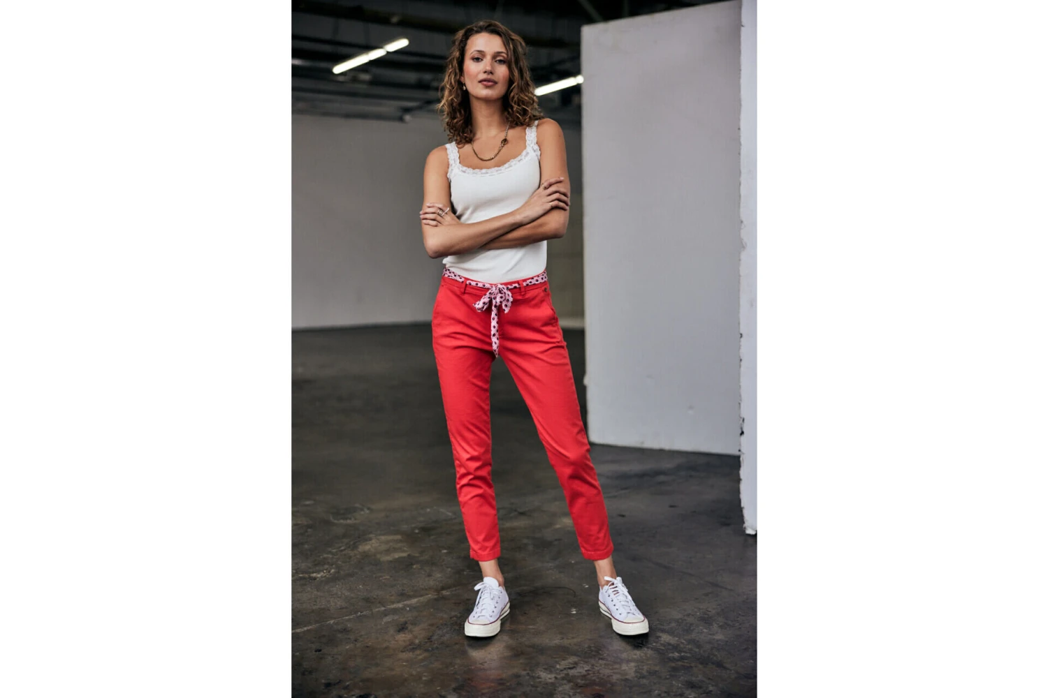 Freeman T. Porter Claudia Felicita Pantalon Chino Femme, Bittersweet – Image 2