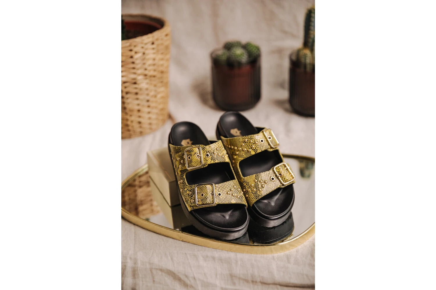 Freeman T. Porter Conny Sandales En Cuir Femme, Yellow – Image 9