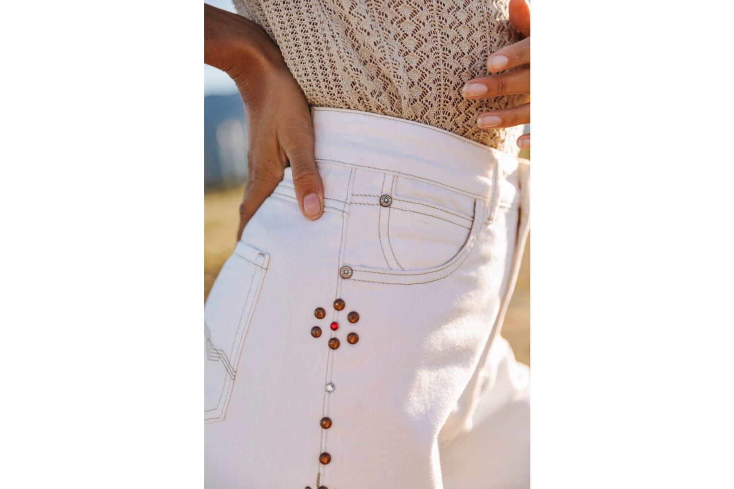 Freeman T. Porter Judy Andalousia Short Coupe Large Femme, Off White – Image 9