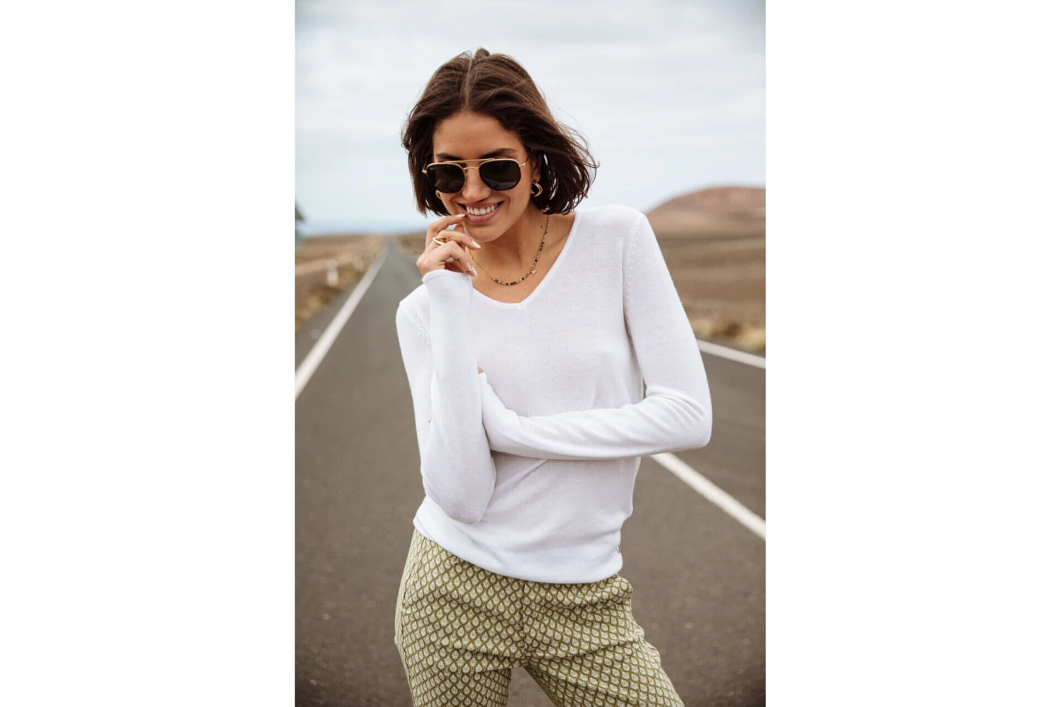 Freeman T. Porter Lorelia Pull Ajusté Col V Femme, White – Image 12