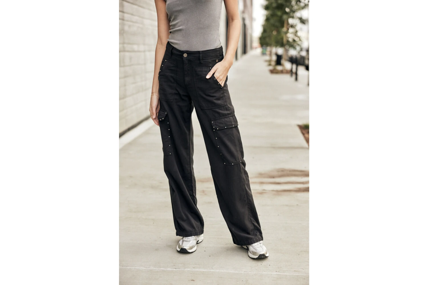 Freeman T. Porter Moxie Jazz Pantalon Cargo Flare Femme, Black – Image 3
