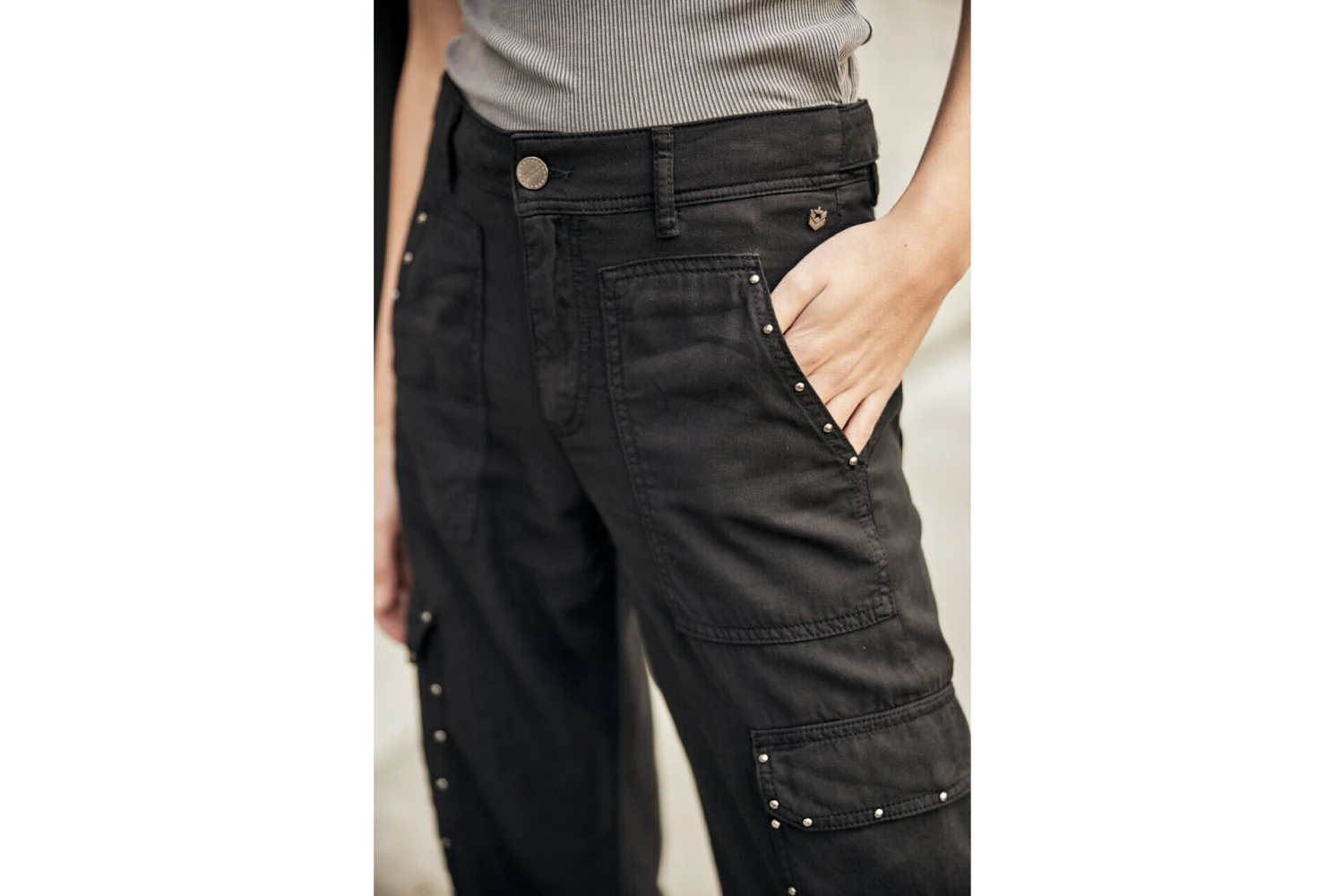 Freeman T. Porter Moxie Jazz Pantalon Cargo Flare Femme, Black – Image 13