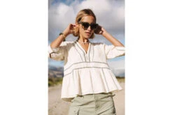 Freeman T. Porter Telinda Plain Color Blouse Ample Décolletée Femme, Ecru