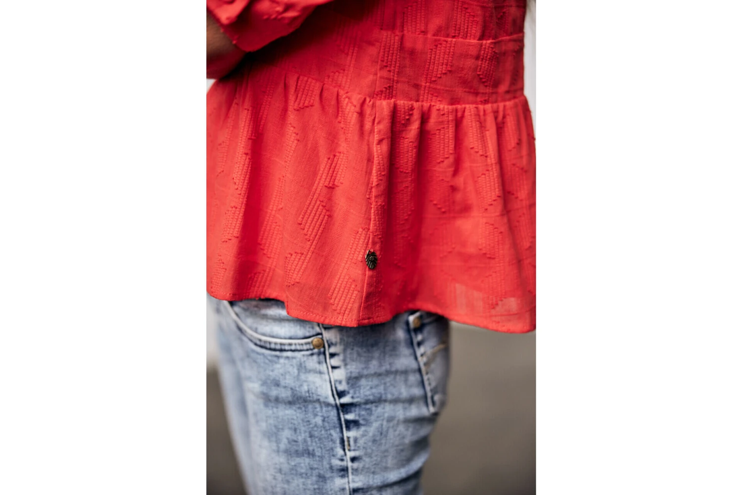 Freeman T. Porter Telinda Plain Color Blouse Ample Décolletée Femme, Fiesta Red – Image 4