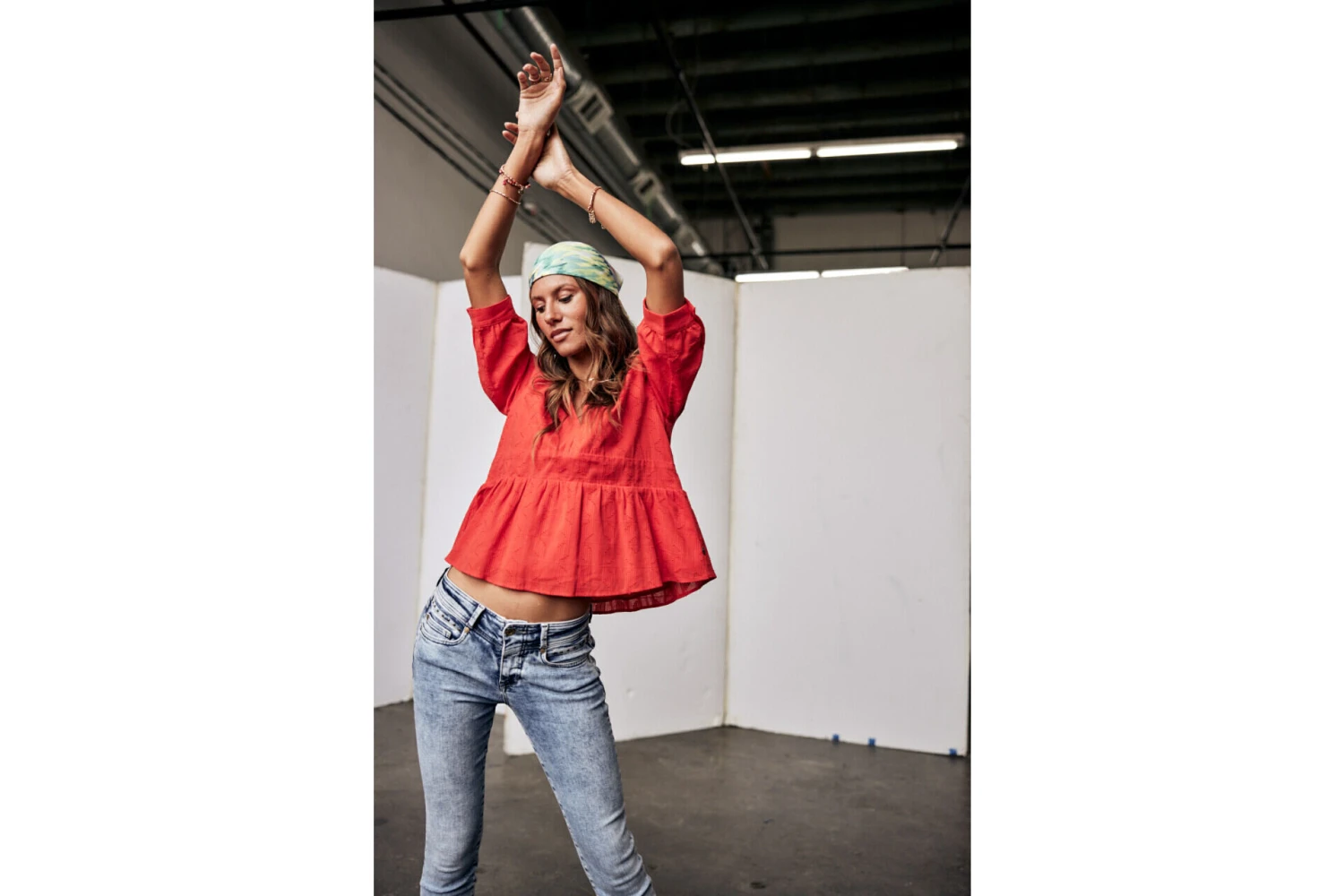 Freeman T. Porter Telinda Plain Color Blouse Ample Décolletée Femme, Fiesta Red – Image 8