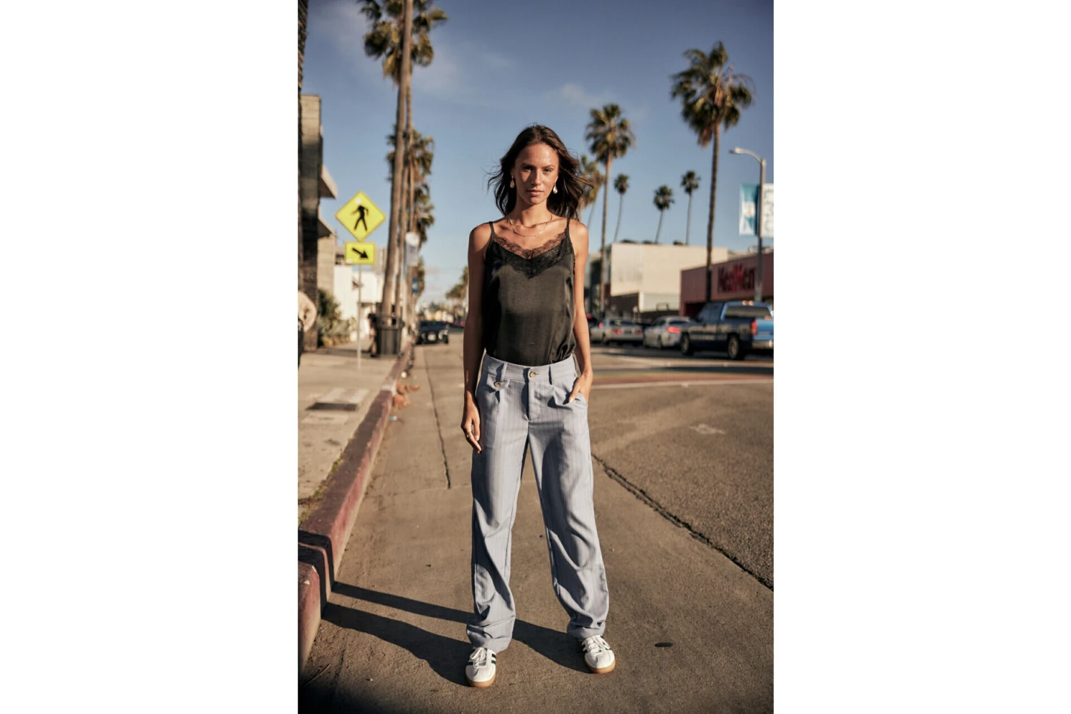 Freeman T. Porter Thylia Lace Fabric Mix Caraco Décolleté Dentelle Femme, Black – Image 13