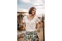 Freeman T. Porter Tobby Fancy T-shirt Col V Femme, Sable