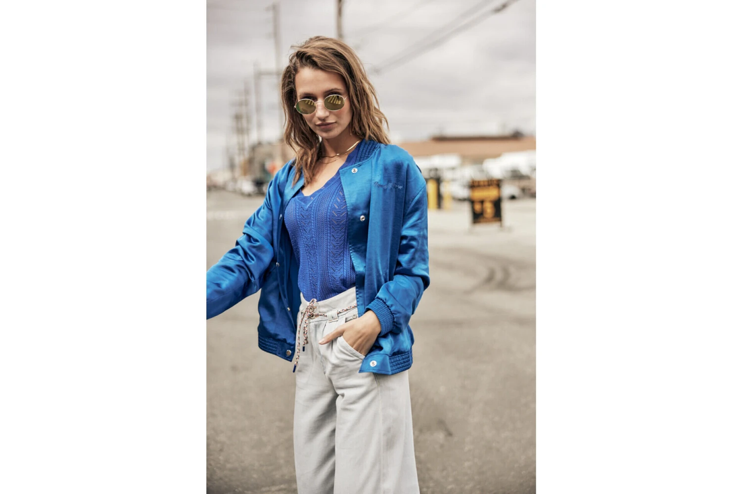 Freeman T. Porter Troopie Snake Bomber Satiné Brodé Femme, Electric Blue – Image 10